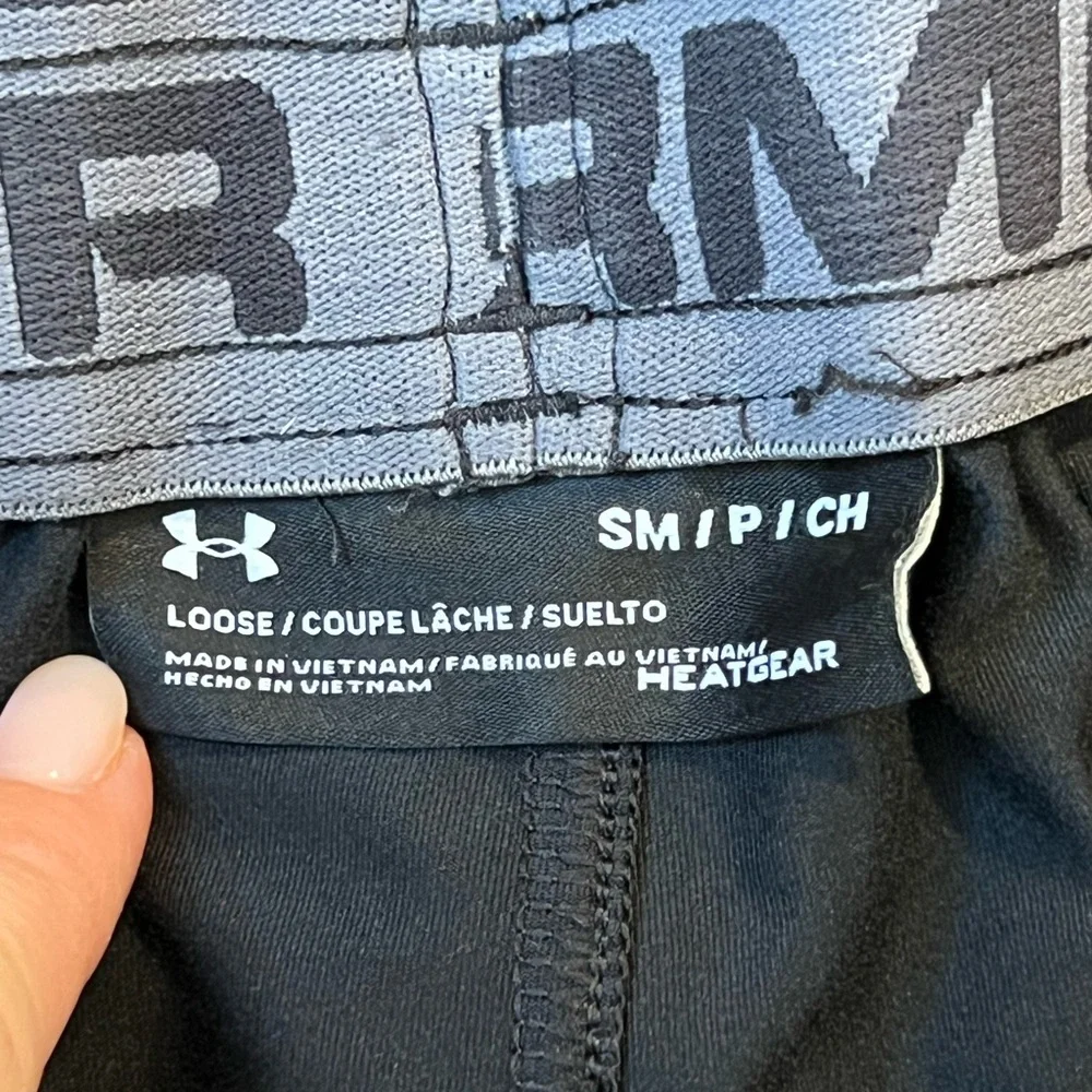Under Armour Black Loose Fit Athletic Shorts - S - Picture 8 of 8
